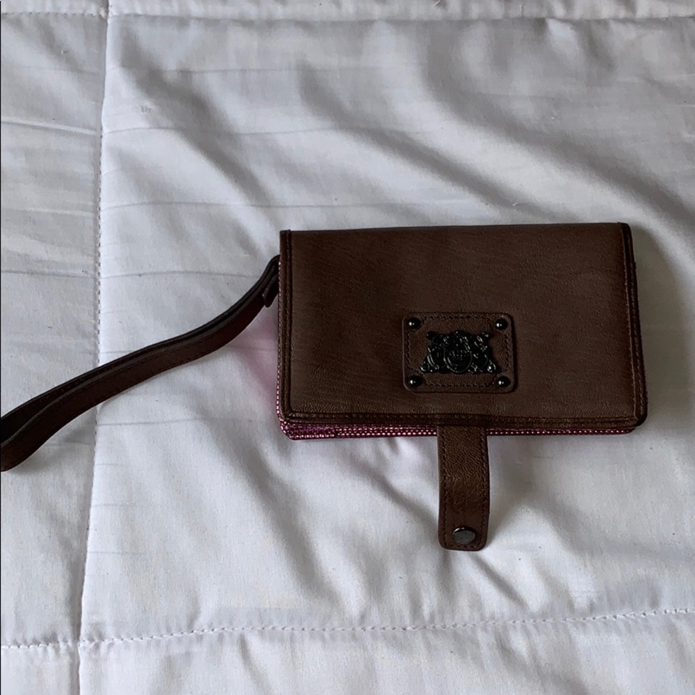 wallet wristlet